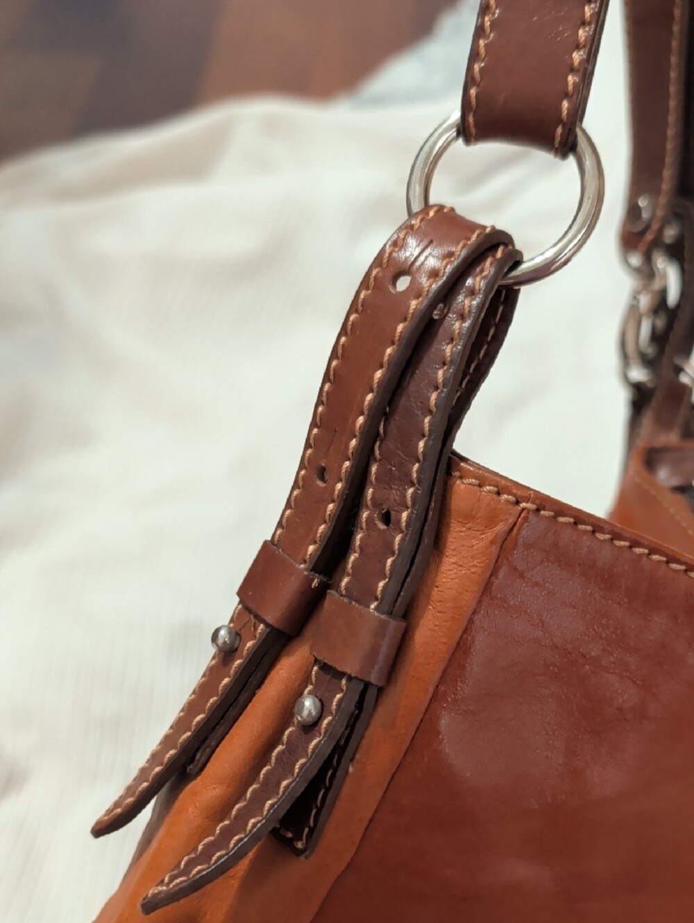 Conte Di Cavour Leather Shoulder Bag in Cognac Orangey Brown - Picture 12 of 15